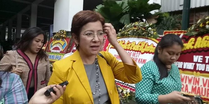 Ahok Fenomenal | nurul arifin sebut banyak warga mau ketemu ahok adalah Ahok Fenomenal | nurul arifin sebut banyak warga mau ketemu ahok adalah