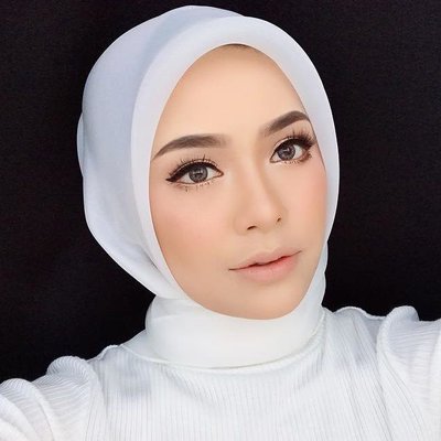 Biodata Syafiqah Aina Instafamous Dan Pemilik Kosmetik Nsa Beau