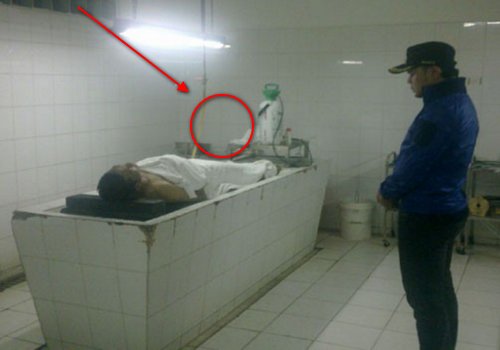 Kisah Nyata Arwah Ibu Hampiri Jenazah Anak Diruang Mayat