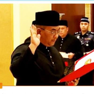 Sanusi Angkat Sumpah Sebagai Mb Kedah