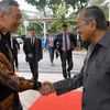 Perdana Menteri Singapura Lee Hsien Loong Bertemu Dengan Tun Mahathir